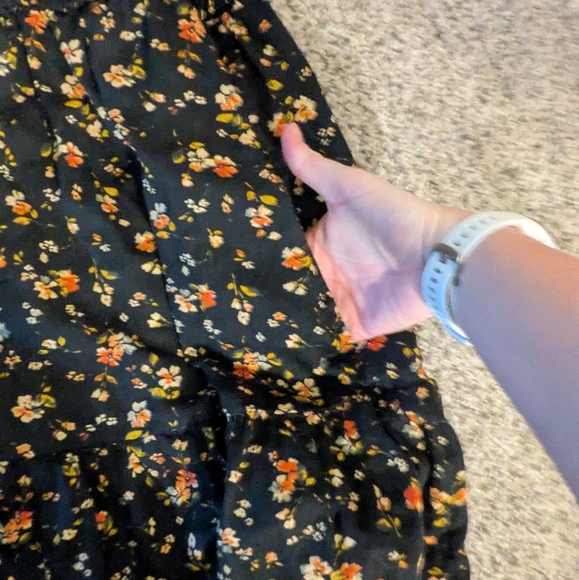 GAP Puff Sleeve Smocked Mini Dress - Picture 6 of 8